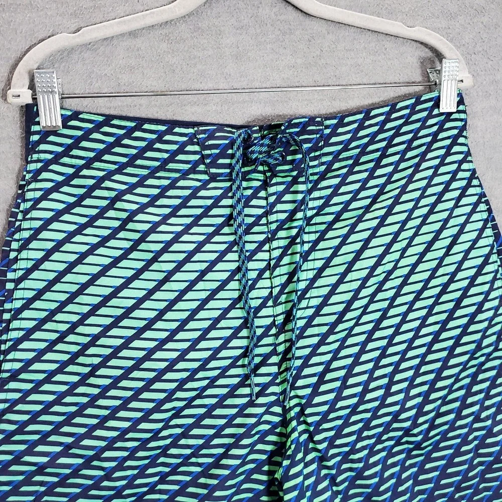 Nike Men Swimwear Medium Blue Geometric Trunks Logo Outdoor Beach Surf‎